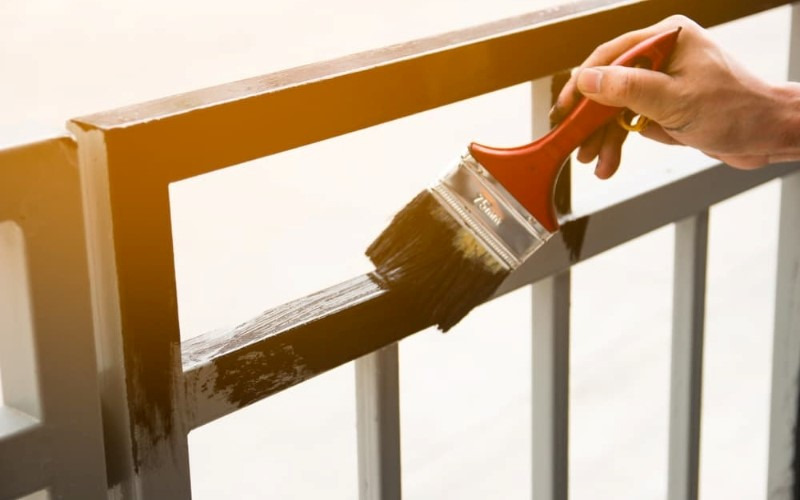 Mùi sơn sắt gây ra nhiều nguy cơ tiềm ẩn đối với sức khỏe