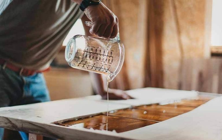 Vì sao nên sử dụng sơn epoxy cho gỗ?