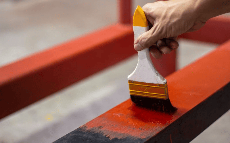 Diện tích bề mặt cần sơn ảnh hưởng đến lượng sơn tiêu thụ