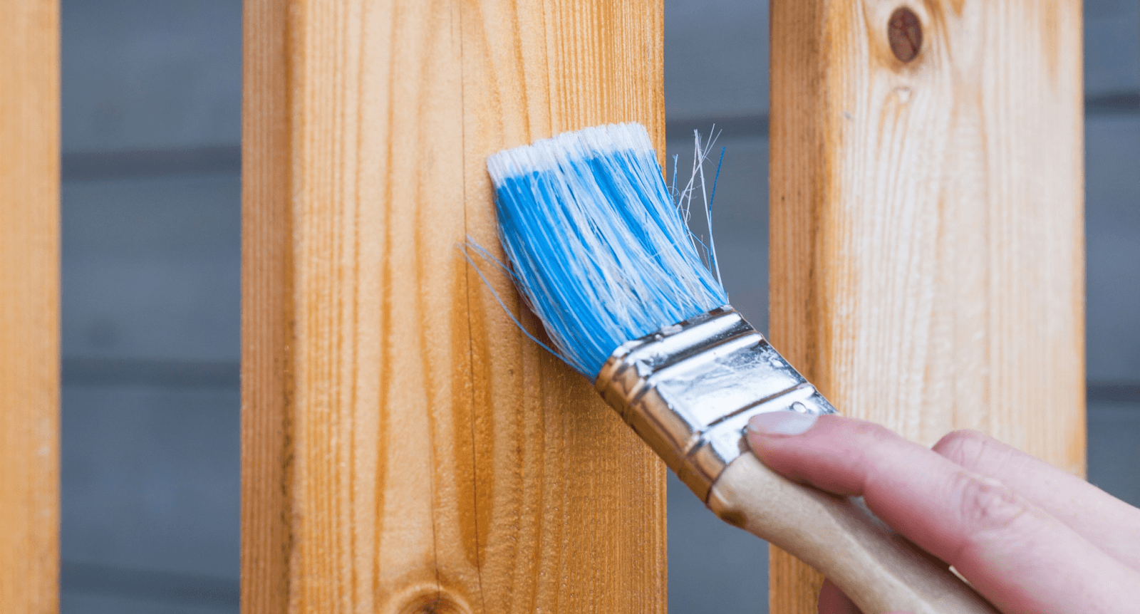 Ưu điểm của sơn Acrylic cho gỗ
