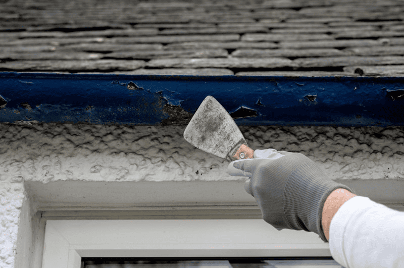 Chuẩn bị bề mặt sắt trước khi sơn