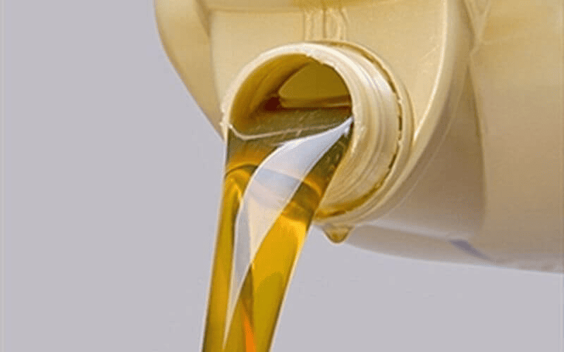 Tẩy sơn PU trên gỗ bằng dầu ăn