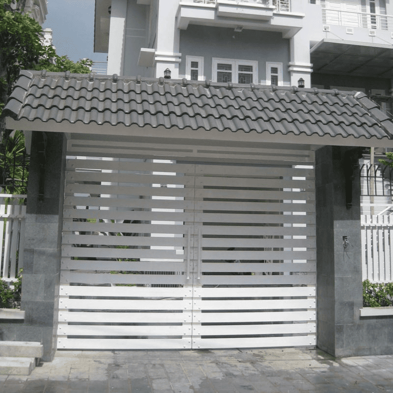 Cổng sắt sơn màu trắng